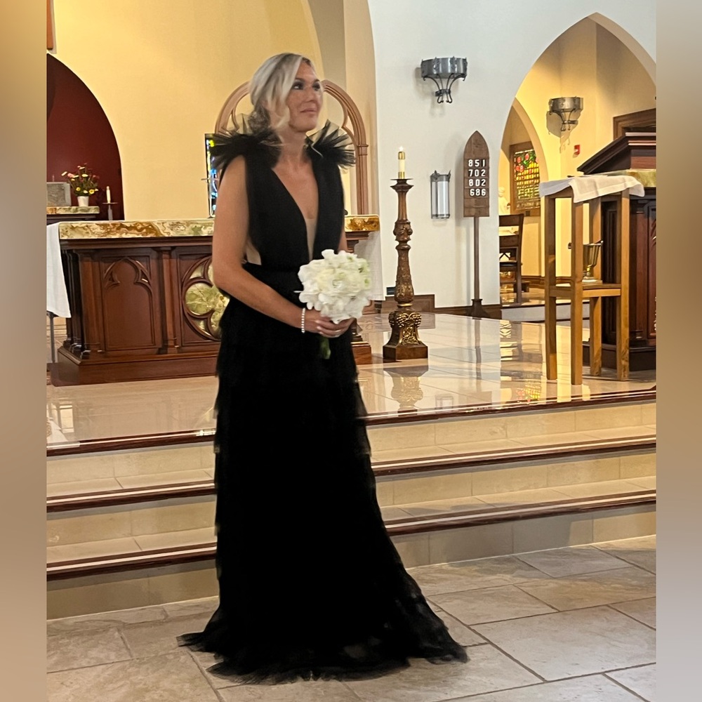 SauLee Sabrina black tulle formal gown size 6